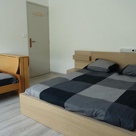 Tout Un 2Eme Etage A 300 Metres De La Mer, Chez L'Habitant ! 페캉 외부 사진