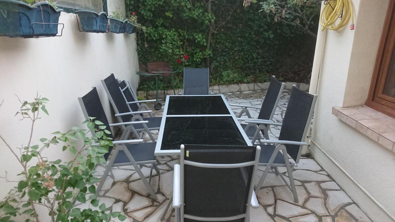 Tout Un 2Eme Etage A 300 Metres De La Mer, Chez L'Habitant ! 페캉 외부 사진